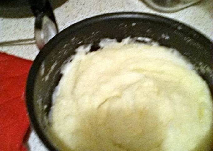 Mom's creamy southern mashed potatoes