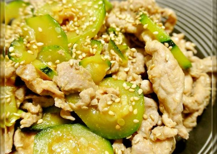 Easiest Way to Prepare Super Quick Homemade Sliced Pork and Zucchini Fried with Oyster-Mayo Sauce