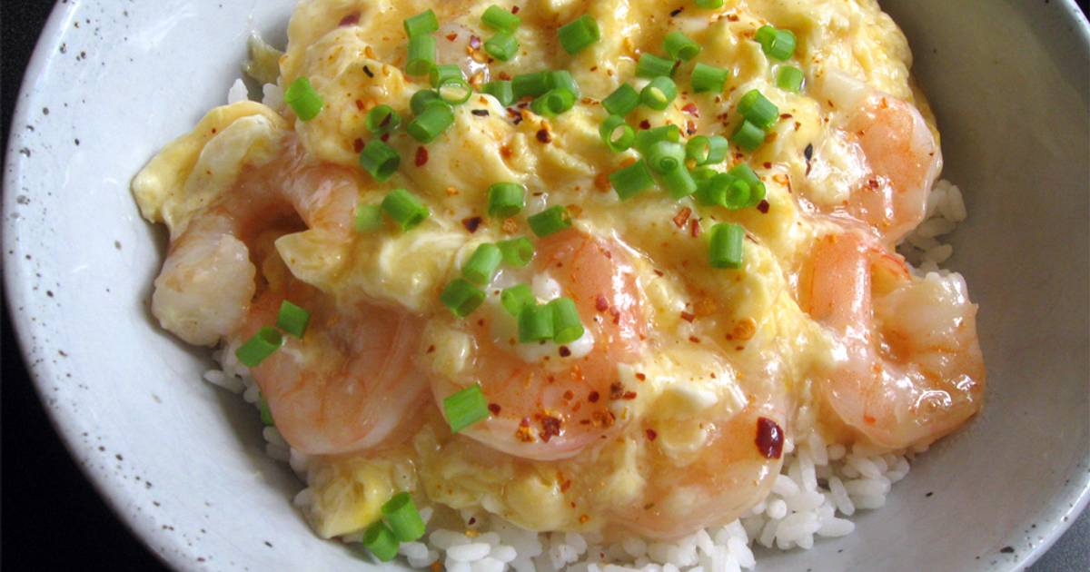Garlic Chilli Prawns & Egg Rice Bowl Recipe by Hiroko Liston Cookpad
