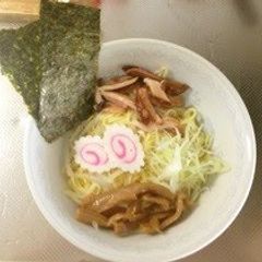 Soupless Ramen (Abura-soba) made with Raoh-brand Ramen A picture of Soupless Ramen (Abura-soba) made with Raoh-brand Ramen.