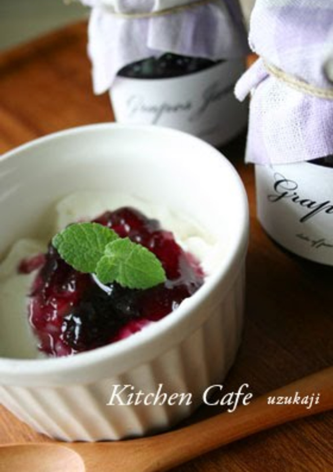 A picture of Grape Jam.