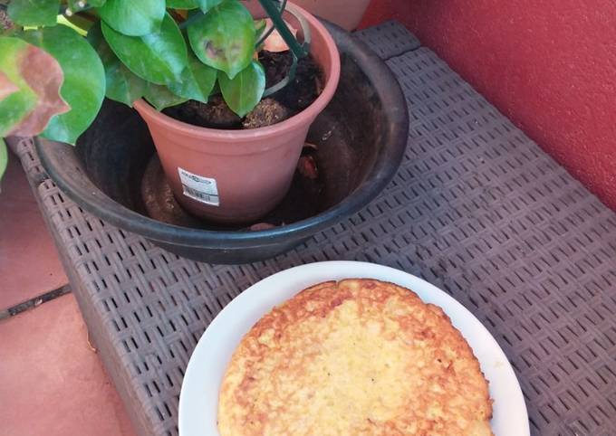 Receta de tortilla de patatas fritas de bolsa al microondas