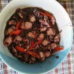 A picture of Cumi masak hitam.