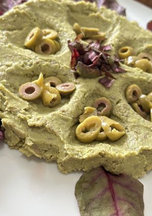 A picture of 🍃Dil Ava🍃Bold Lentil, Avocado & Garlic Fusion.