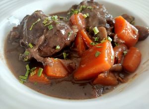 Une photo de Joues de porc en cocotte au Cook Expert