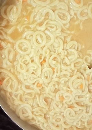 मैगी(maggi recipe in hindi) रेसिपी मुख्य फोटो