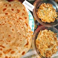 Anda with lachedaar paratha A picture of Anda with lachedaar paratha.