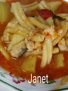 Una foto de Patatas con bacalao y pasta