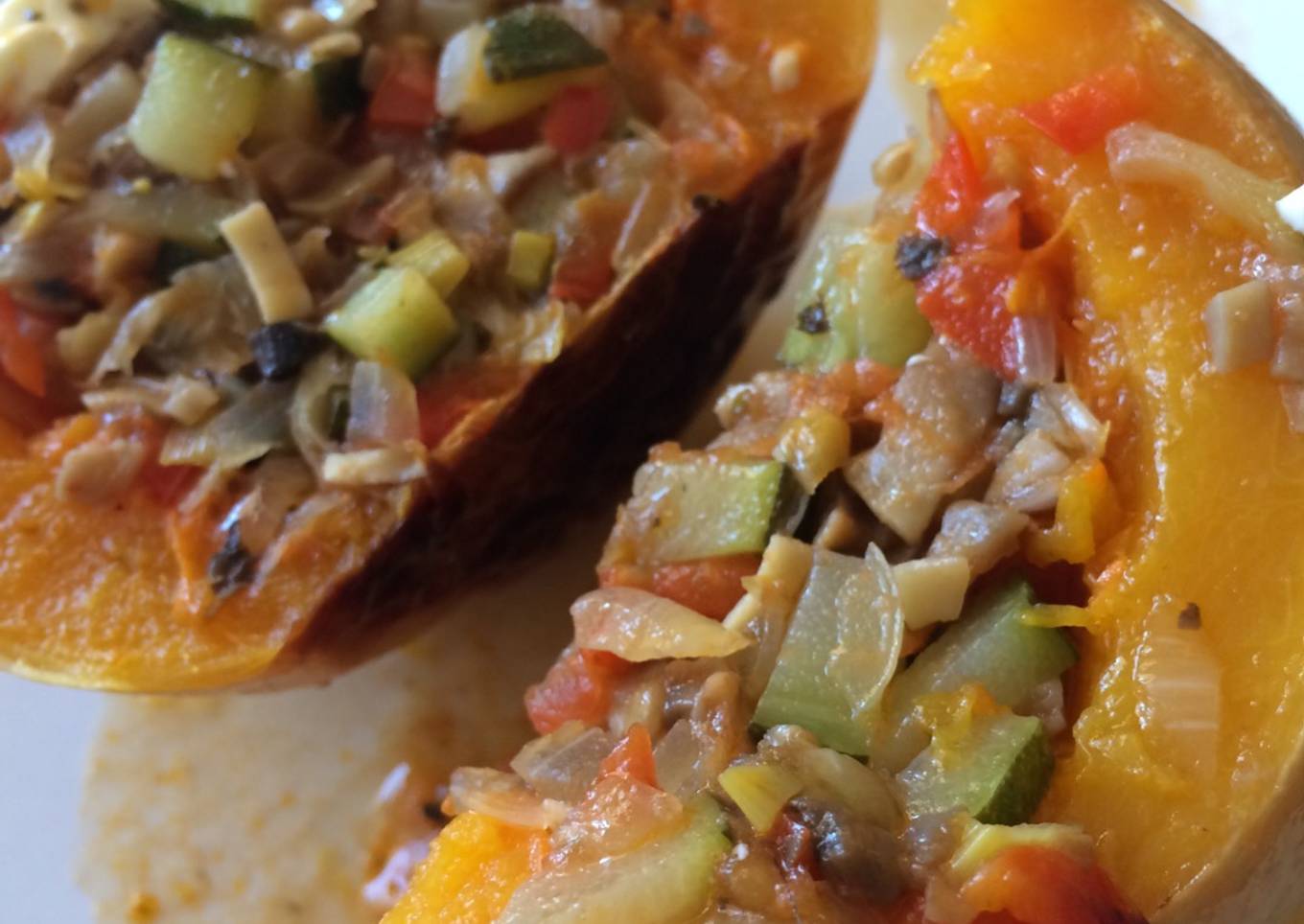 Calabaza rellena con verduras