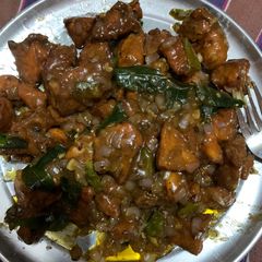 A picture of Chicken garlic fry.