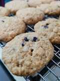 Crispy Oatmeal Cookies