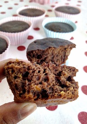 Una foto de * Muffins de Naranja y Cacao Amargo *