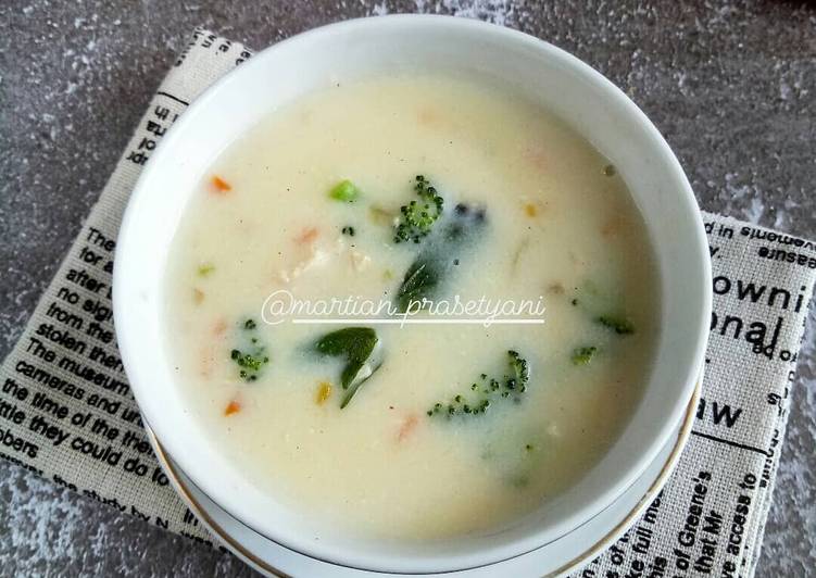 Resep Cream soup ayam brokoli Lezat