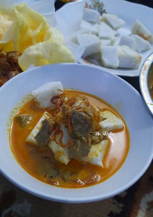 Foto resep Ketupat Kari Daging Sapi (Kari Instan)