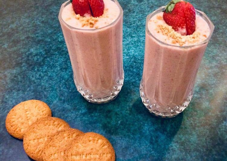 Steps to Prepare Perfect Strawberry cheesecake smoothie