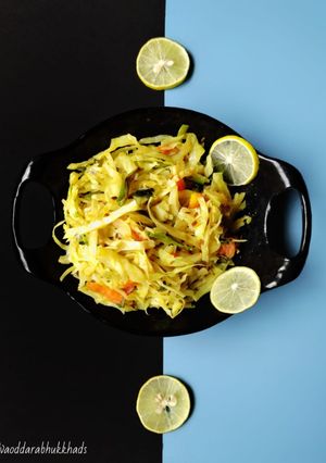 કોબીજ નો સંભારો (kobi no sabharo recipe in Gujarati રેસીપી મુખ્ય ફોટો