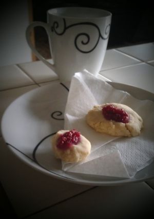 A picture of Delicious Jam Tart Cookies^~^.