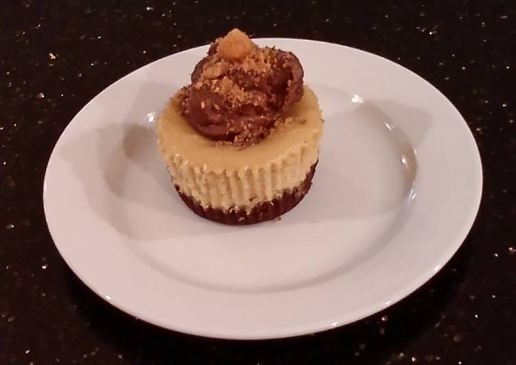 Peanut Butter Indivdual Cheesecakes Topped with Chocolate Ganache