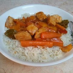A picture of Chinese Sweet and sour Chicken.