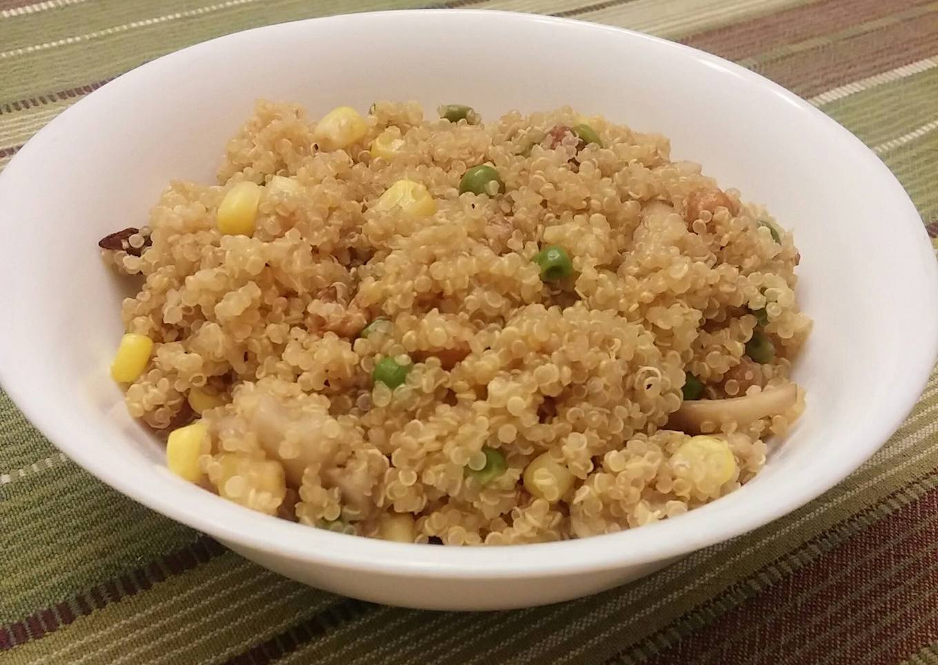 Quinoa Pilaf with Mushrooms and Roasted Chickpeas