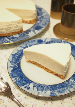 A picture of My Husband's Favorite No-bake Cheesecake.