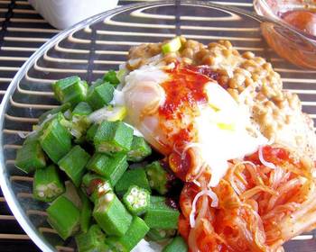 Unique Recipe Okra Natto and Kimchi Rice Bowl Practical Delicious