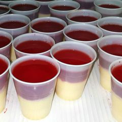 A picture of Jello and flan (Peru).