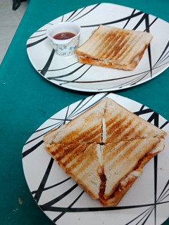 पनीर सैंडविच(paneer sandwich recipe in hindi) रेसिपी मुख्य फोटो