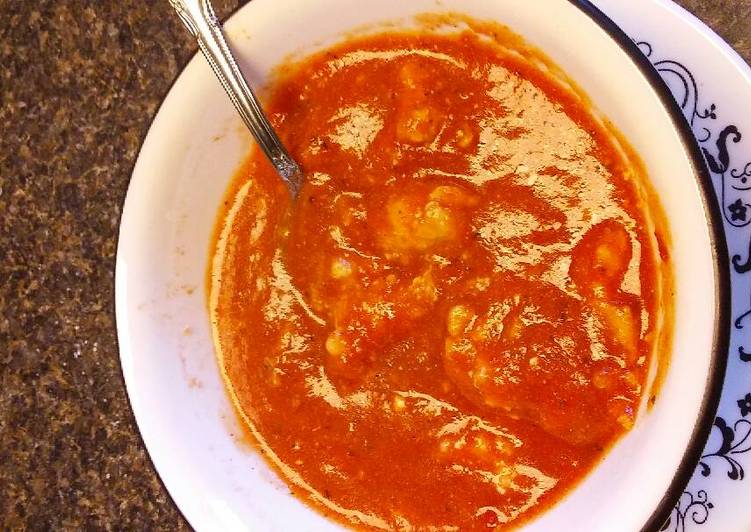 Delicious Tomato Basil Soup with Ricotta Dumplings