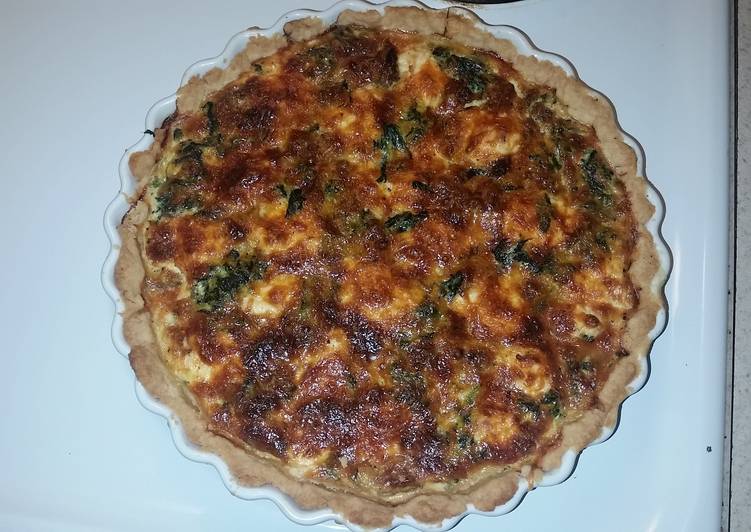 Step-by-Step Guide to Make Perfect Spinach and Cream Cheese Quiche with Breakfast Sausage