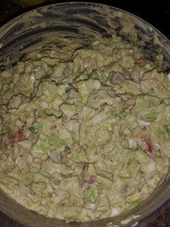 A picture of AVOCADO CHICKEN SALAD.