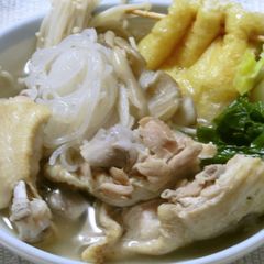 A picture of Chicken Mizutaki (Hotpot) With A Pressure Cooker.