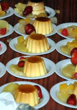 A picture of fruit flan.