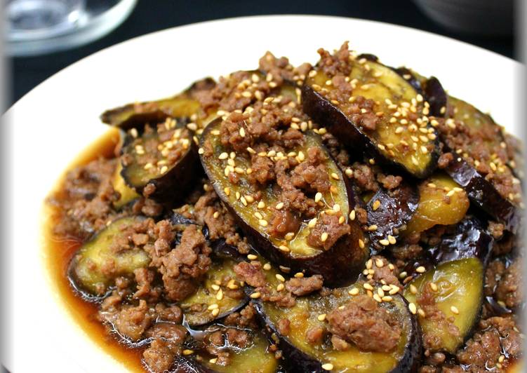 Simple Way to Make Super Quick Homemade Simple Ginger-flavored Fried Eggplant and Minced Meat