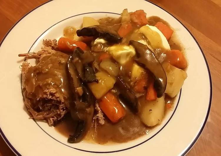 taisen's pot roast in a crockpot