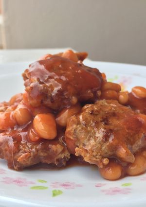 A picture of Baked Red Bean with Baked Ground Pork.