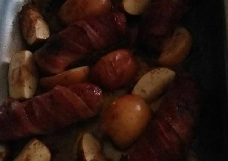 How to Prepare Recipe of Bacon wrapped sausage with baked apples