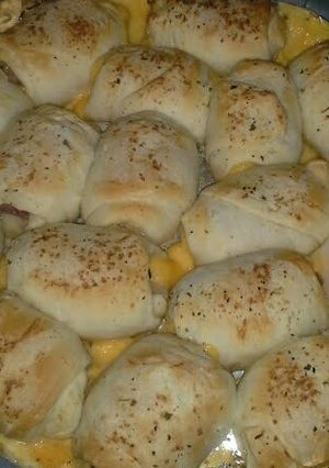 A picture of Yummy beefy cheese roll ups.