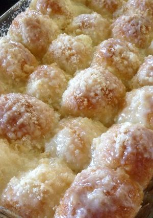 A picture of Lemon Rolls.