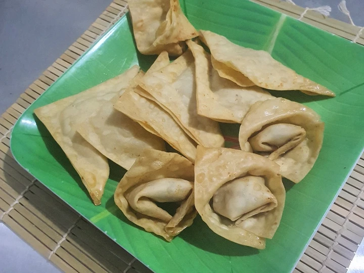 Cara Sederhana Membuat Resep  Dumpling ayam udang pangsit goreng frozen ala fe yang Bikin Ngiler, Enak