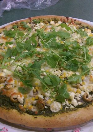 A picture of Mike's Kale Pesto Pizza.