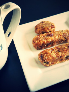 A picture of No bake cashew cookie.