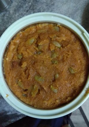 A picture of Moong dal halwa.