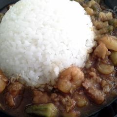 A picture of Easy shrimp and fish gumbo with rice.
