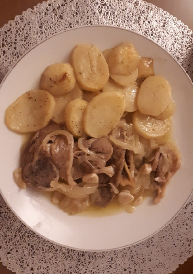 Una foto de Chuletas de cordero guisadas