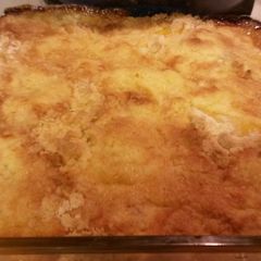 A picture of GRANNY'S Easy peach crisp.