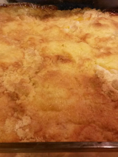 A picture of GRANNY'S Easy peach crisp.