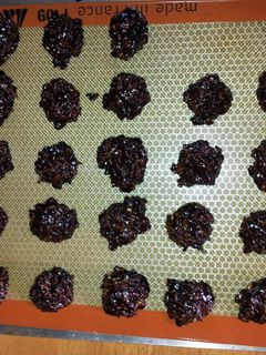 A picture of stove top cookies.
