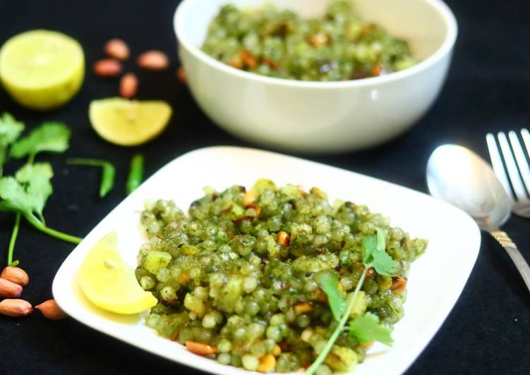 Hariyali sabudana khichdi