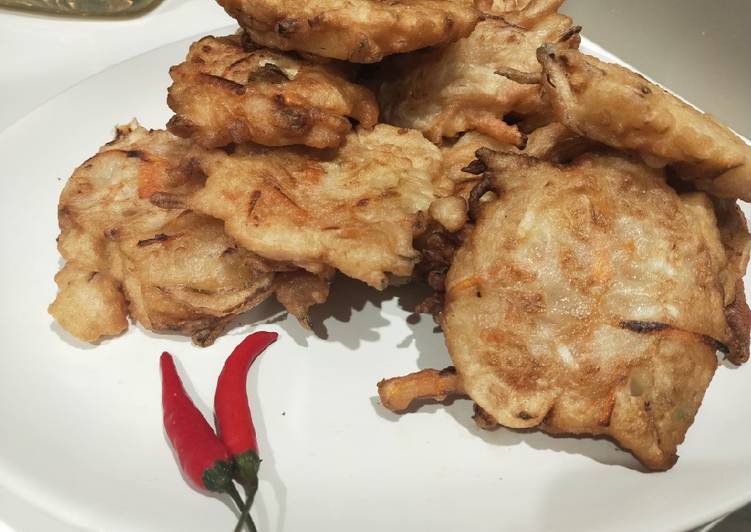 Simple Way to Prepare Any-night-of-the-week Bala-Bala / Indonesian Vegetable Fritters